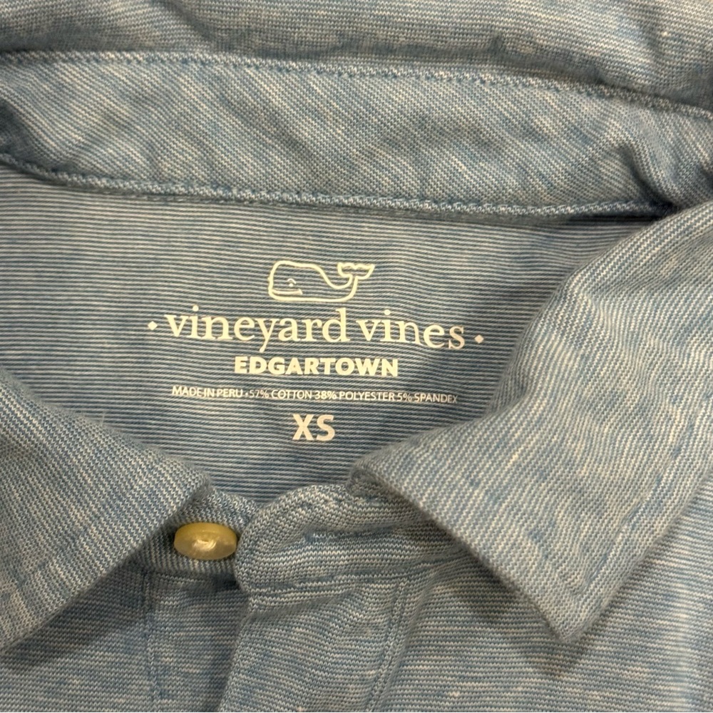Vineyard vines lot - Picture 2 of 3
